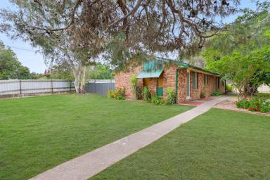 Block of Units For Sale - NSW - Manilla - 2346 - SOLID INVESTMENT - 4 x 2 - BEDROOM UNITS  (Image 2)