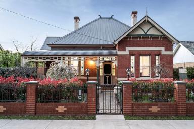 House For Sale - VIC - Bendigo - 3550 - Classic Federation Family Home  (Image 2)
