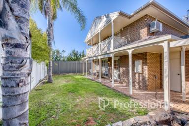 Unit For Sale - VIC - Mildura - 3500 - Beautifully Located Double-Storey Townhouse (Image 2)