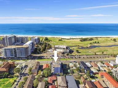 Unit For Lease - NSW - Wollongong - 2500 - UNIQUE COASTAL LIVING!!! TOP FLOOR!!!  (Image 2)