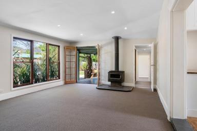 House For Sale - NSW - Mudgee - 2850 - HISTORIC CHARM MEETS MODERN COMFORT  (Image 2)