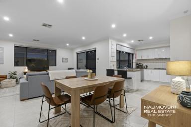 House For Sale - WA - Nollamara - 6061 - TRANQUIL, MODERN, AND WONDERFULLY SPACIOUS LIVING  (Image 2)