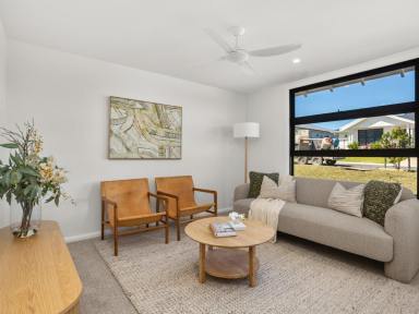 House For Sale - NSW - Old Bar - 2430 - BRAND NEW HOME - QUALITY WITHOUT THE WAIT  (Image 2)