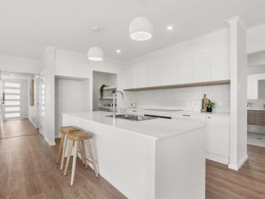 House For Sale - NSW - Old Bar - 2430 - BRAND NEW HOME - QUALITY WITHOUT THE WAIT  (Image 2)
