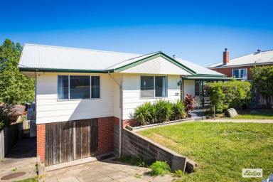 House For Sale - NSW - Bega - 2550 - WELL PRESENTED FAMILY HOME - CENTRAL LOCATION  (Image 2)