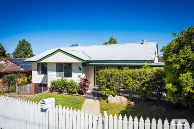 House For Sale - NSW - Bega - 2550 - WELL PRESENTED FAMILY HOME - CENTRAL LOCATION  (Image 2)