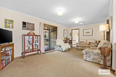 House For Sale - VIC - Stawell - 3380 - Spacious Family Living in Popular Sharpley Avenue (Image 2)
