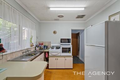 House For Sale - WA - Wilson - 6107 - Original Home - Multiple Development Options!  (Image 2)