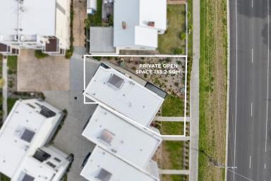 Townhouse For Sale - VIC - Apollo Bay - 3233 - SEANOOK - LUXURY TOWNHOUSE 1  (Image 2)