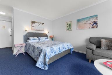 Studio For Sale - WA - Mandurah - 6210 - ON HOLIDAYS!!!  (Image 2)