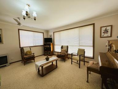 House For Sale - NSW - Inverell - 2360 - Elevated Living in a Sought-After Inverell Location (Image 2)