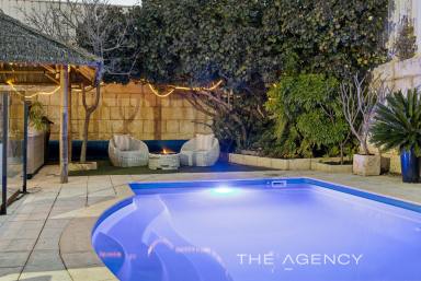 House For Sale - WA - Tapping - 6065 - LUXURIOUS FAMILY LIVING (Image 2)