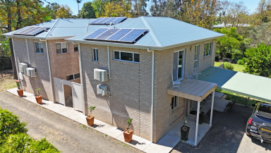 House For Sale - NSW - Narrabri - 2390 - VERSATILE TWO-STOREY HOME TUCKED AWAY ON SELINA STREET  (Image 2)
