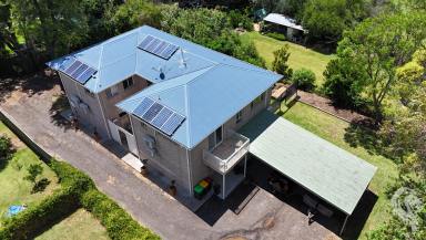 House For Sale - NSW - Narrabri - 2390 - VERSATILE TWO-STOREY HOME TUCKED AWAY ON SELINA STREET  (Image 2)