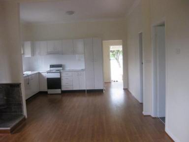House For Lease - NSW - Glen Innes - 2370 - 3 Bedroom Home  (Image 2)
