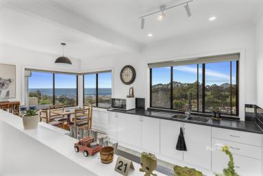 House For Lease - TAS - Hillcrest - 7320 - Charming Family Home with Sea Views  (Image 2)