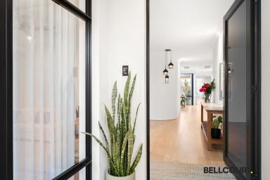 House For Sale - WA - South Perth - 6151 - DESIGNED FOR ALL OCCASSIONS  (Image 2)