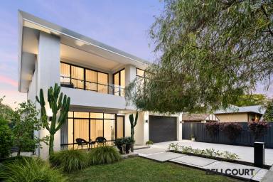House For Sale - WA - South Perth - 6151 - DESIGNED FOR ALL OCCASSIONS  (Image 2)