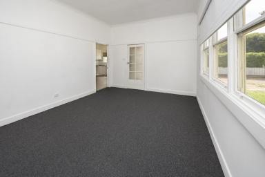 House For Sale - VIC - Swan Hill - 3585 - Charming Original with Great Potential!  (Image 2)