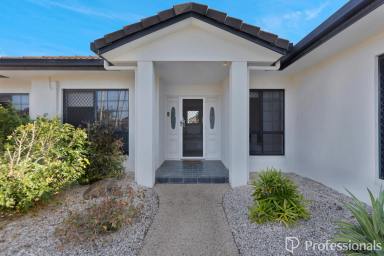House For Sale - QLD - Bucasia - 4750 - Fantastic Family Home!  (Image 2)
