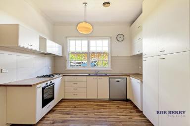 House For Lease - NSW - Dubbo - 2830 - Charming Three Bedroom Home in Central Dubbo  (Image 2)