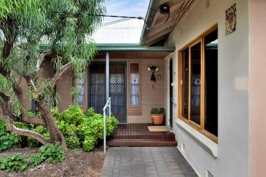 House For Sale - VIC - Mildura - 3500 - Walk to School  (Image 2)