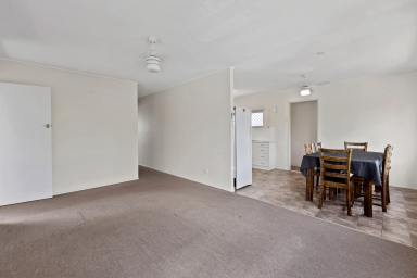 House For Sale - QLD - Beaconsfield - 4740 - READY FOR YOUR PERSONAL TOUCH  (Image 2)