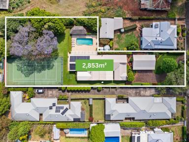 House For Sale - QLD - East Toowoomba - 4350 - Position, Privacy and Prestige on 2853m2 Allotment!  (Image 2)