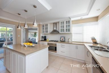 House For Sale - WA - Hillarys - 6025 - Elevated Luxury  (Image 2)