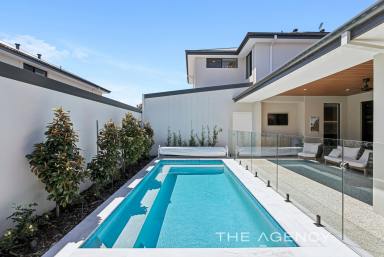 House For Sale - WA - North Beach - 6020 - YOUR SLICE OF COASTAL PARADISE!  (Image 2)