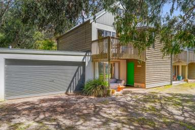 Townhouse For Sale - VIC - Kennett River - 3234 - STONES THROW TO BEACH ... TICK!  (Image 2)