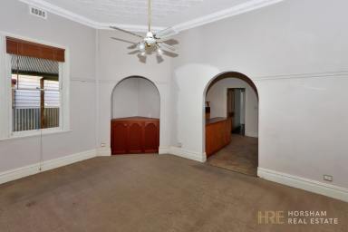 House For Sale - VIC - Horsham - 3400 - Fantastic Location, Plenty of Space, Character, and Huge Potential.  (Image 2)