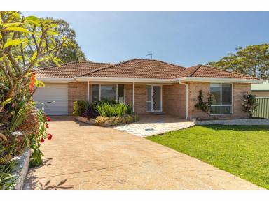 House For Sale - NSW - Green Point - 2428 - Relaxed Coastal Living with Water Views & Pool  (Image 2)