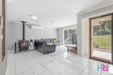 House For Sale - NSW - Lithgow - 2790 - Spacious Family Living with Modern Comfort & Convenience  (Image 2)