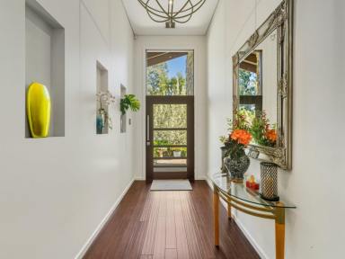 House For Sale - VIC - Bairnsdale - 3875 - ELEGANCE AND QUALITY IN SHANNON WATERS  (Image 2)