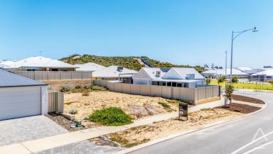 Residential Block For Sale - WA - Golden Bay - 6174 - BUILD YOUR DREAM HOME IN STUNNING GOLDEN BAY  (Image 2)
