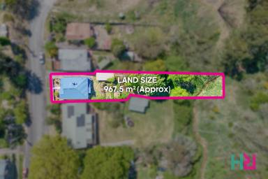House For Sale - NSW - Lithgow - 2790 - Effortless Living with Space & Style  (Image 2)