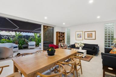 House For Sale - WA - Mosman Park - 6012 - Near New in Superb Park Cul-de-Sac  (Image 2)