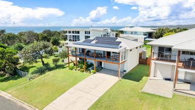House For Sale - NSW - Minnie Water - 2462 - OCEAN OUTLOOK. RENOVATED. RARE.  (Image 2)