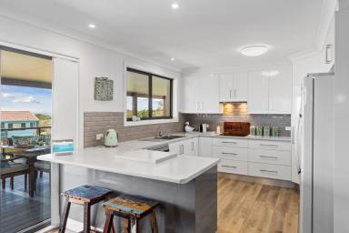 House For Sale - NSW - Minnie Water - 2462 - OCEAN OUTLOOK. RENOVATED. RARE.  (Image 2)