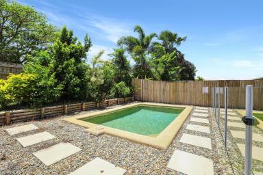 House For Lease - QLD - Edmonton - 4869 - Spacious 5-Bedroom Family Home with Pool, Solar & Side Access  (Image 2)