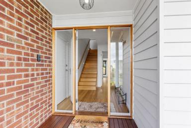 House For Sale - VIC - Apollo Bay - 3233 - MODERN COASTAL ENTERTAINER  (Image 2)