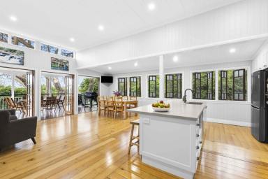 House For Sale - QLD - North Toowoomba - 4350 - Beautiful Queenslander on huge block!  (Image 2)