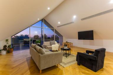 House For Sale - VIC - Mildura - 3500 - THIS ONE HAS &apos;FOREVER&apos; WRITTEN ALL OVER IT!  (Image 2)