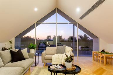 House For Sale - VIC - Mildura - 3500 - THIS ONE HAS &apos;FOREVER&apos; WRITTEN ALL OVER IT!  (Image 2)