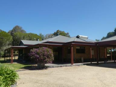 Acreage/Semi-rural For Lease - VIC - Walpa - 3875 - 1580 Lindenow-Glenaladale Road Walpa  (Image 2)