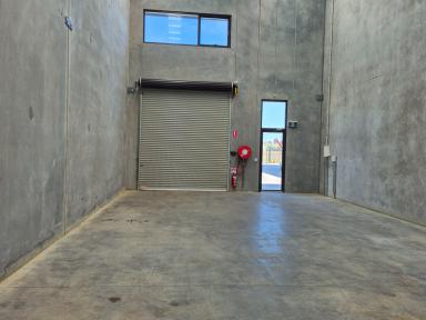 Industrial/Warehouse For Lease - NSW - Moss Vale - 2577 - 108m² Light Industrial Unit  (Image 2)