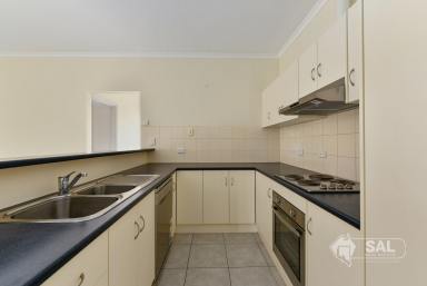 House For Sale - SA - Bordertown - 5268 - Smart, Stylish, and Perfectly Positioned (Image 2)