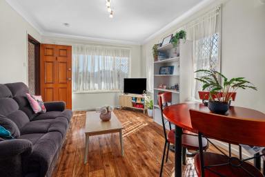 Unit For Sale - NSW - Raymond Terrace - 2324 - AFFORDABLE DUPLEX – GREAT INVESTMENT OR 1ST HOME!  (Image 2)