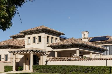 House For Sale - QLD - Middle Ridge - 4350 - Refined Design & Undisputed Quality (Image 2)